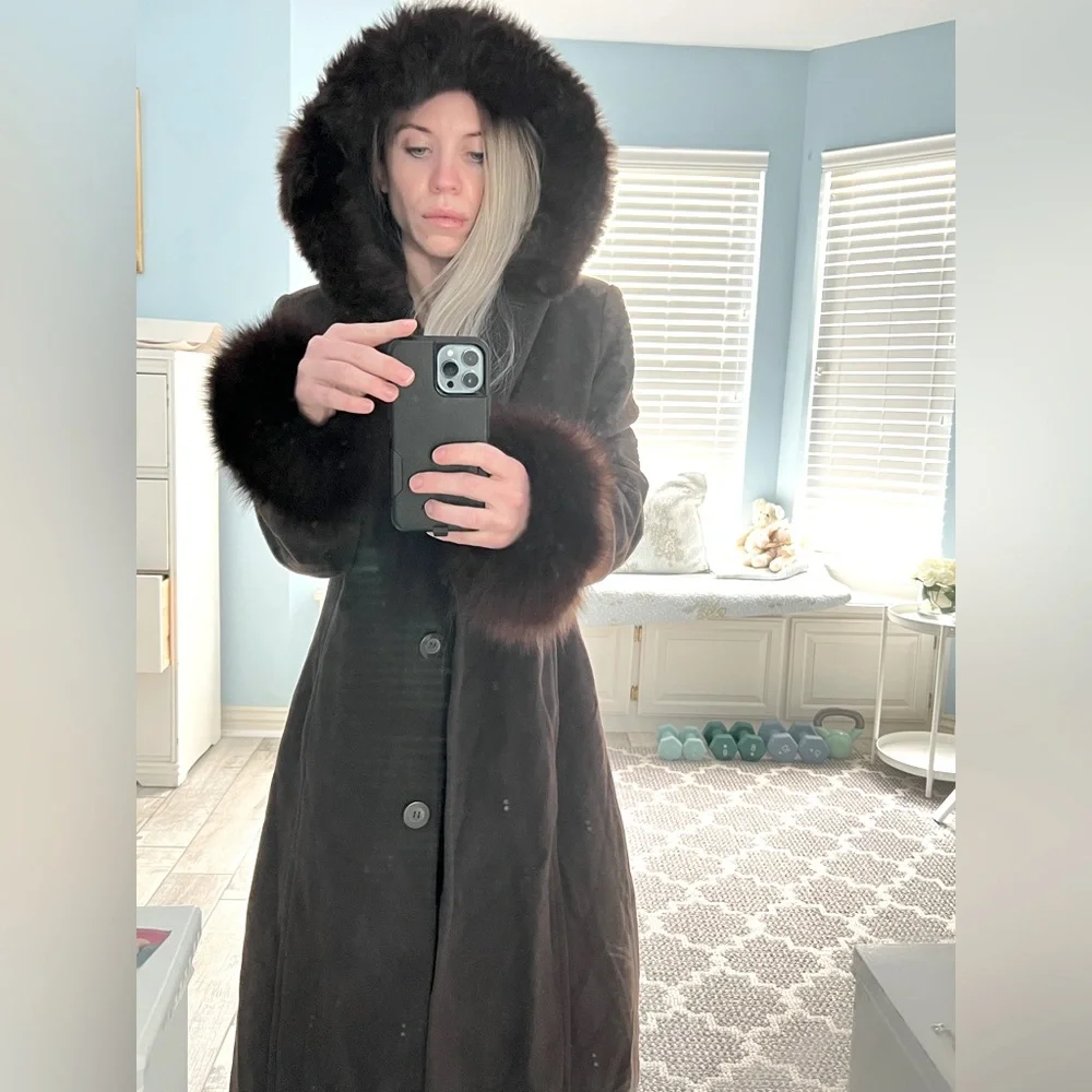 Coat - Picture 3 of 3
